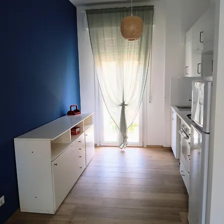 Trilo Lorenzo - In Centro Ed A 30 M Dal Mare Apartment *