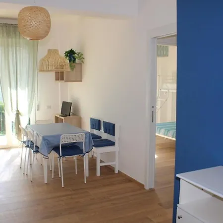 Apartment Trilo Lorenzo - In Centro Ed A 30 M Dal Mare
